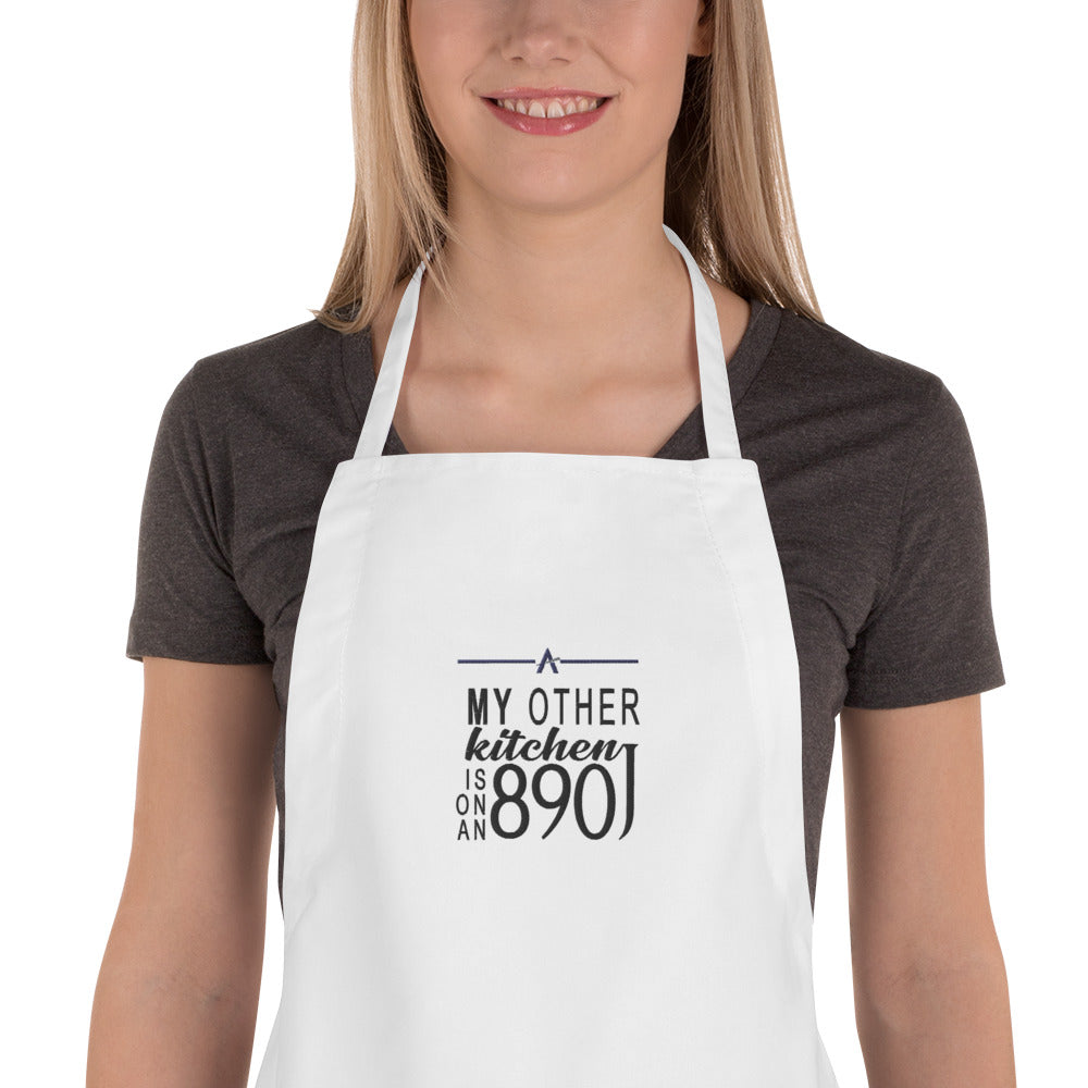 My other kitchen is on an 890J full body apron